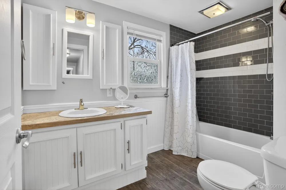 3066 Schaefer Street Carrollton Township, MI 48604
