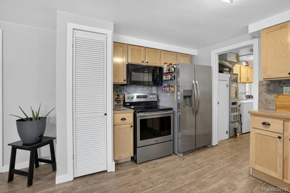 3066 Schaefer Street Carrollton Township, MI 48604
