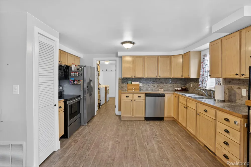3066 Schaefer Street Carrollton Township, MI 48604