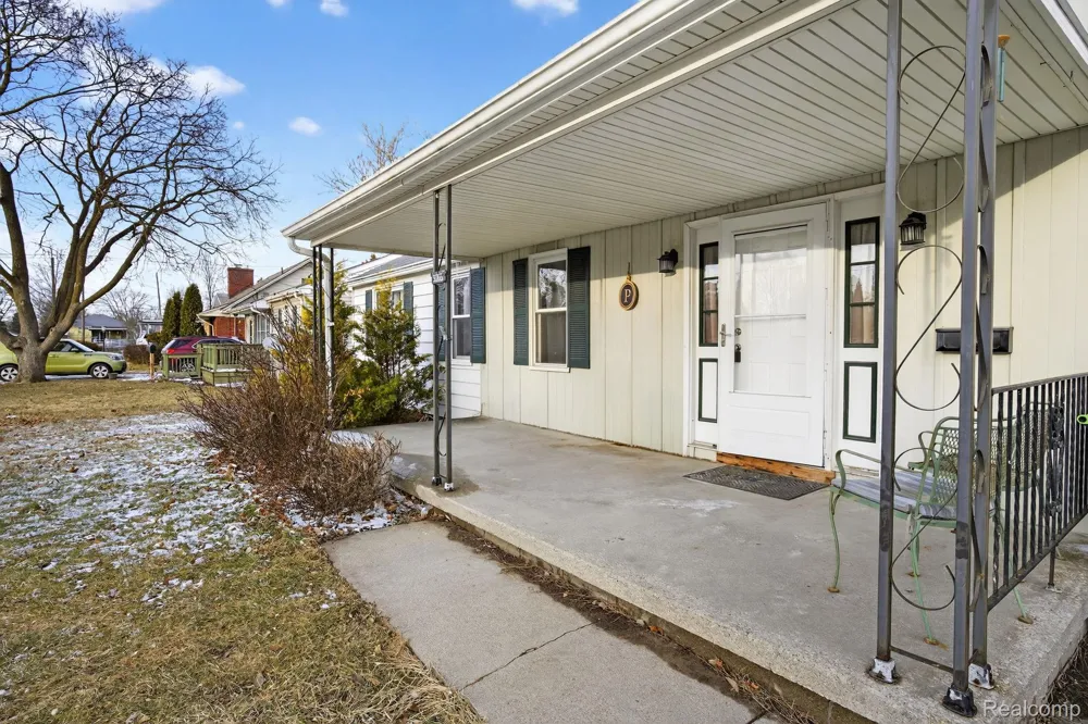 3066 Schaefer Street Carrollton Township, MI 48604