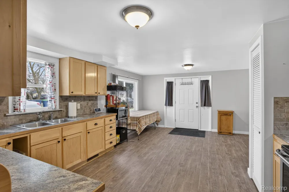 3066 Schaefer Street Carrollton Township, MI 48604