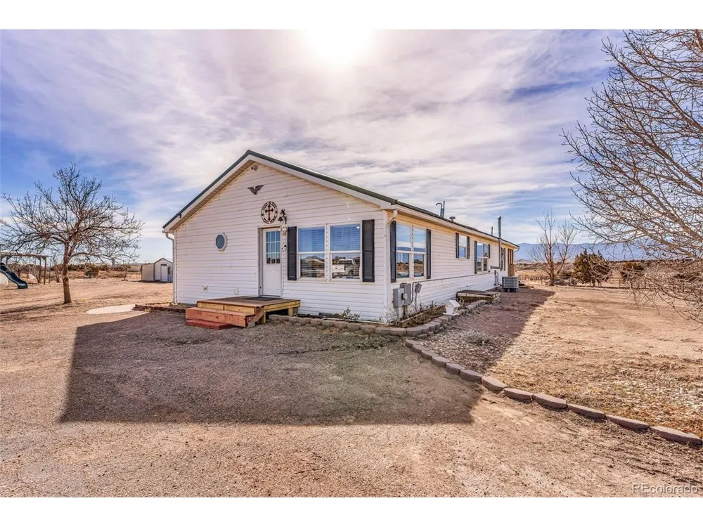 340 12th Street Penrose, CO 81240