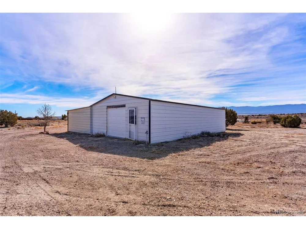 340 12th Street Penrose, CO 81240