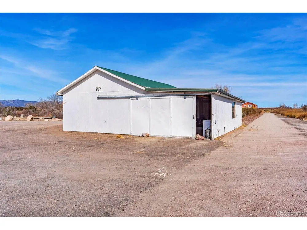 340 12th Street Penrose, CO 81240