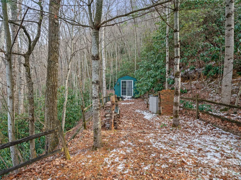 126 Wildflower Cove Drive Swannanoa, NC 28778