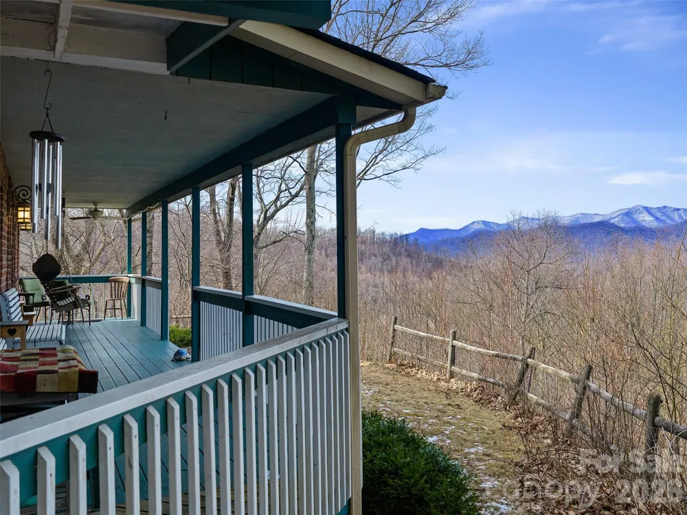 126 Wildflower Cove Drive Swannanoa, NC 28778