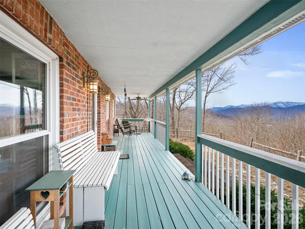 126 Wildflower Cove Drive Swannanoa, NC 28778