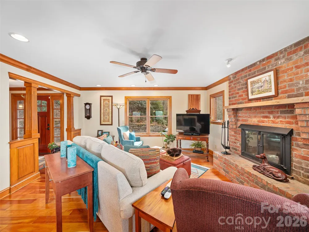 126 Wildflower Cove Drive Swannanoa, NC 28778