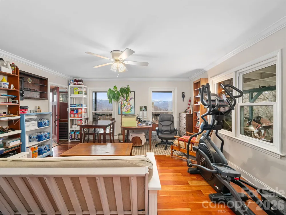 126 Wildflower Cove Drive Swannanoa, NC 28778