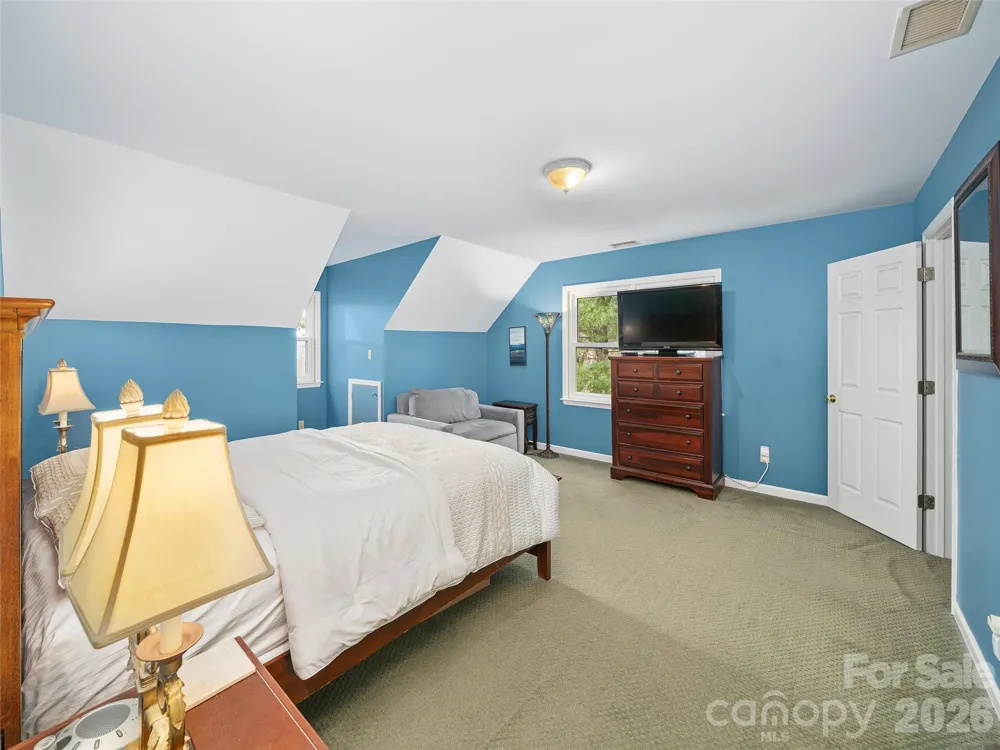 126 Wildflower Cove Drive Swannanoa, NC 28778