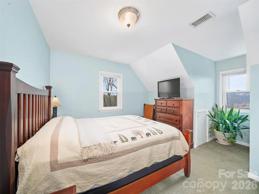 126 Wildflower Cove Drive Swannanoa, NC 28778