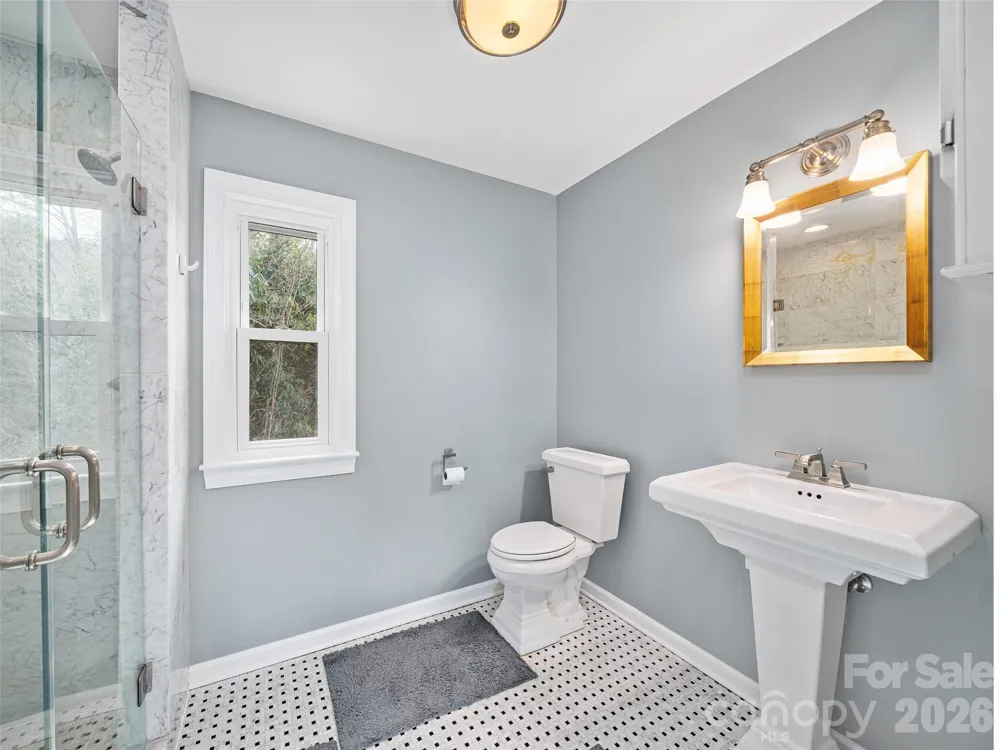 126 Wildflower Cove Drive Swannanoa, NC 28778