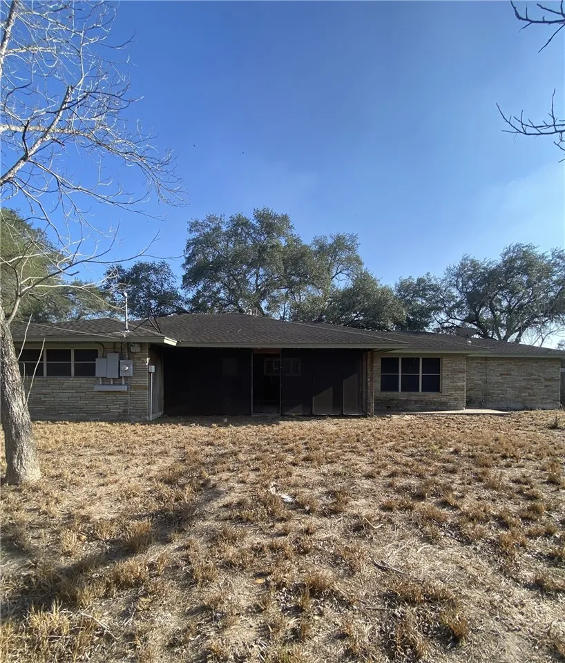 1119 Jefferson Street Alice, TX 78332