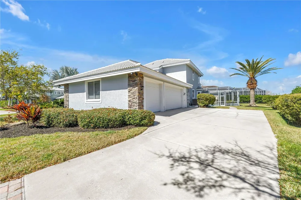 14365 EAGLE POINTE DRIVE Clearwater, FL 33762