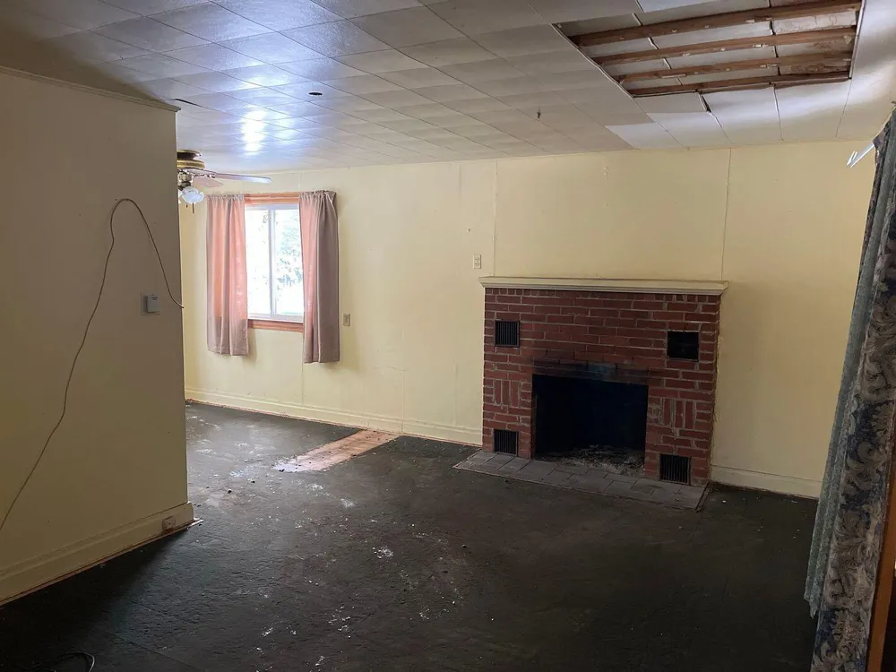 343 E Dubois Idlewild, MI 49642
