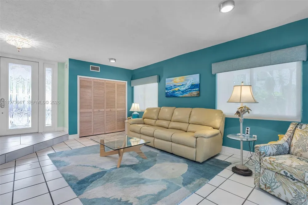 1218 Mockingbird Rd Key Largo, FL 33037