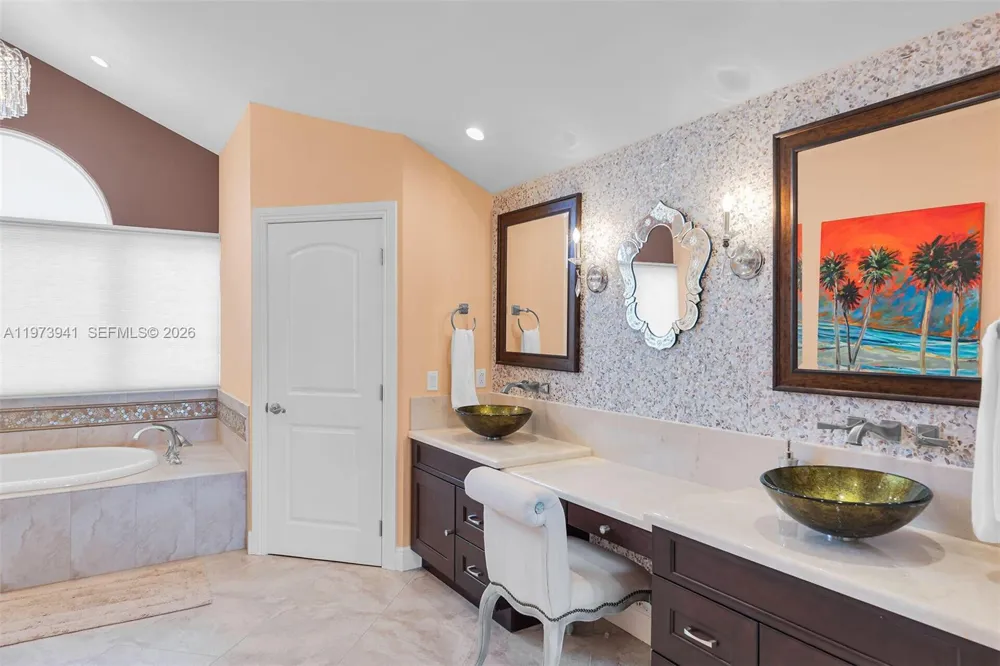 1218 Mockingbird Rd Key Largo, FL 33037