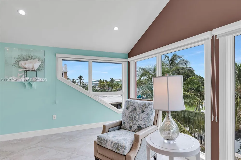 1218 Mockingbird Rd Key Largo, FL 33037