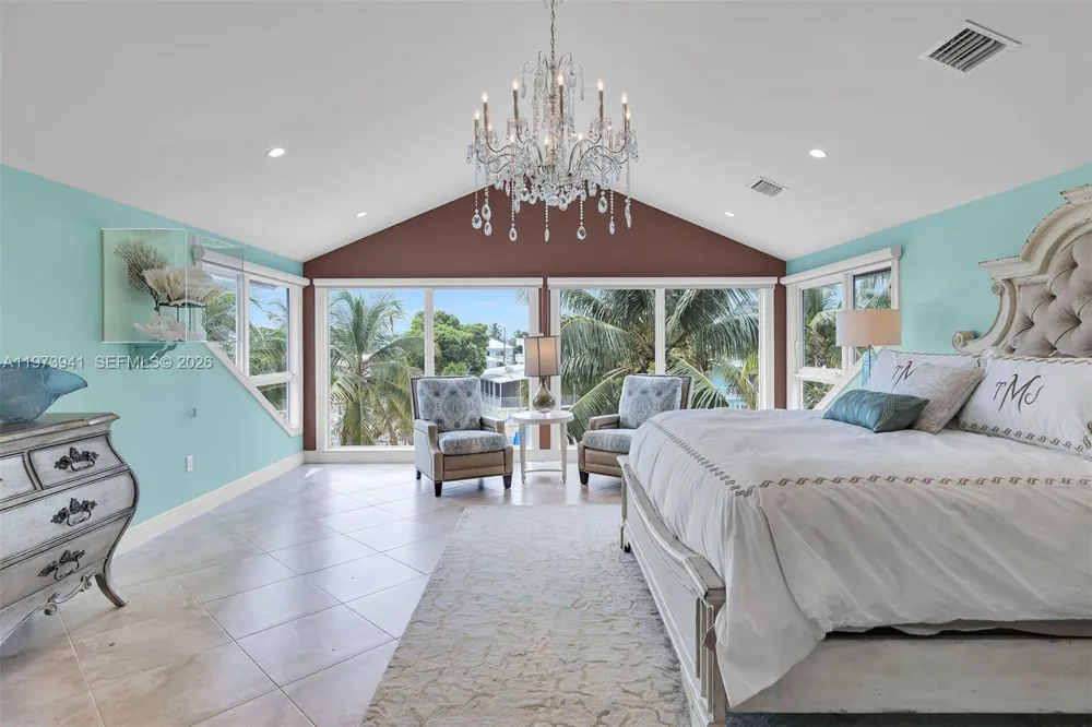 1218 Mockingbird Rd Key Largo, FL 33037