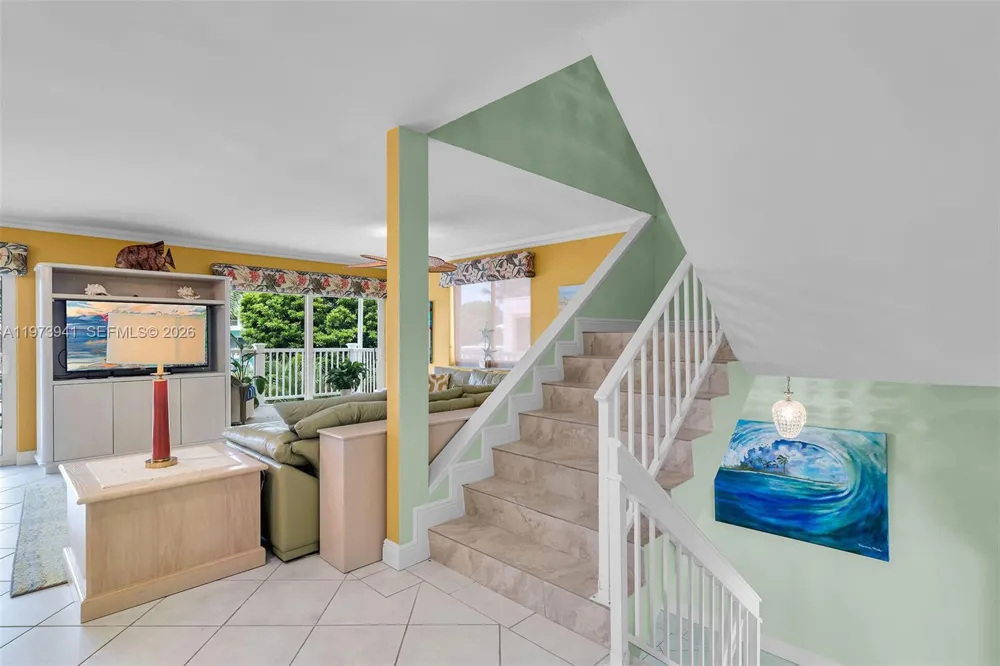 1218 Mockingbird Rd Key Largo, FL 33037