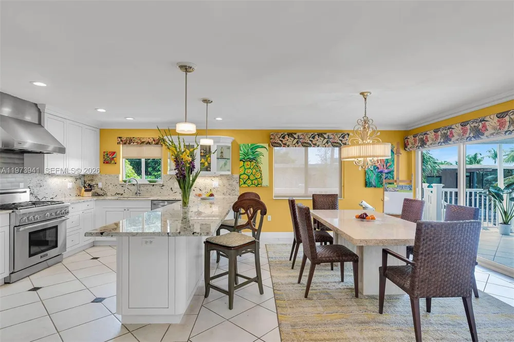 1218 Mockingbird Rd Key Largo, FL 33037