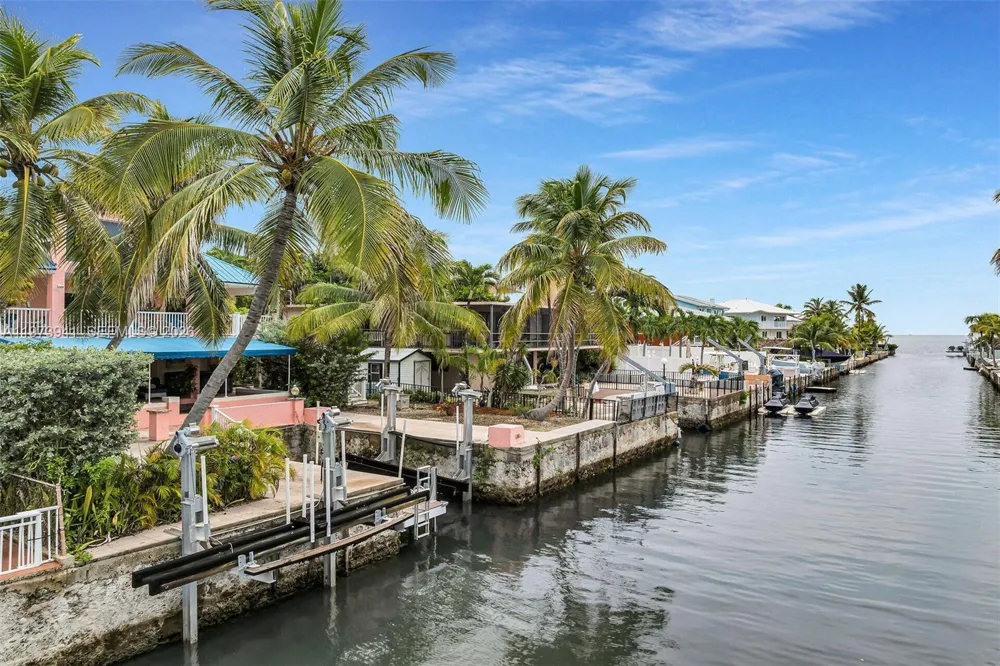 1218 Mockingbird Rd Key Largo, FL 33037