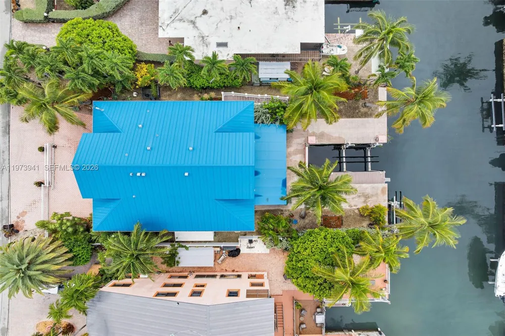 1218 Mockingbird Rd Key Largo, FL 33037