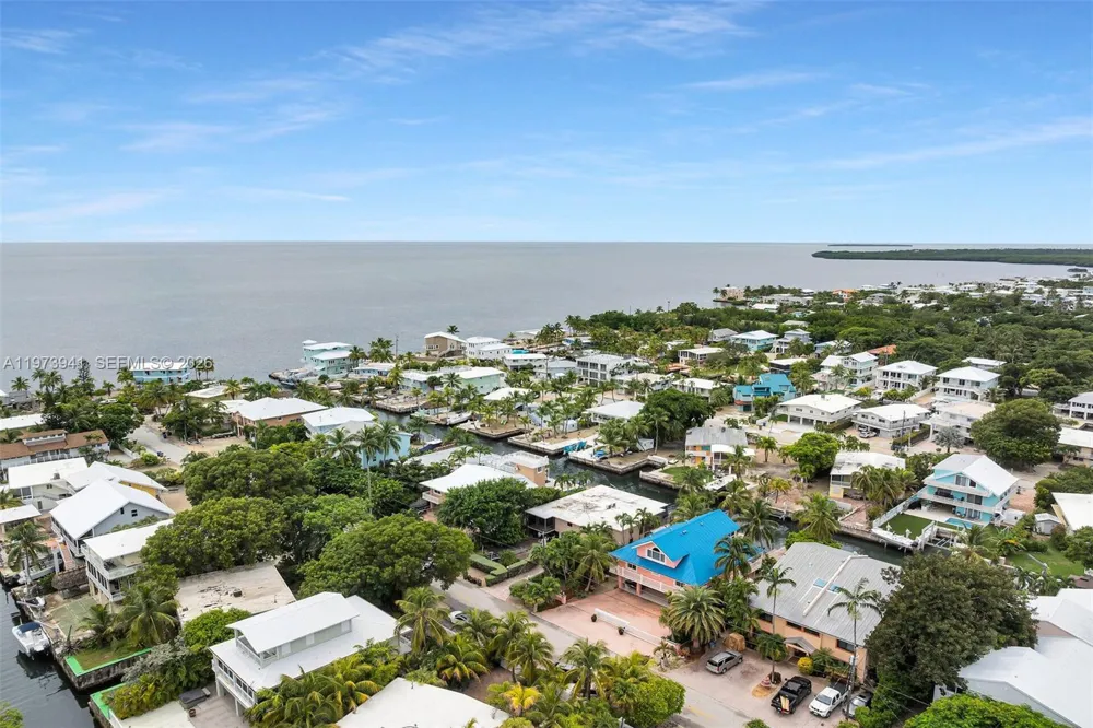 1218 Mockingbird Rd Key Largo, FL 33037