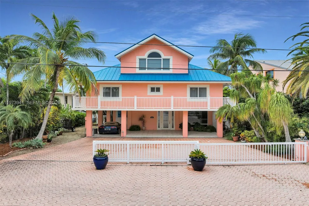 1218 Mockingbird Rd Key Largo, FL 33037