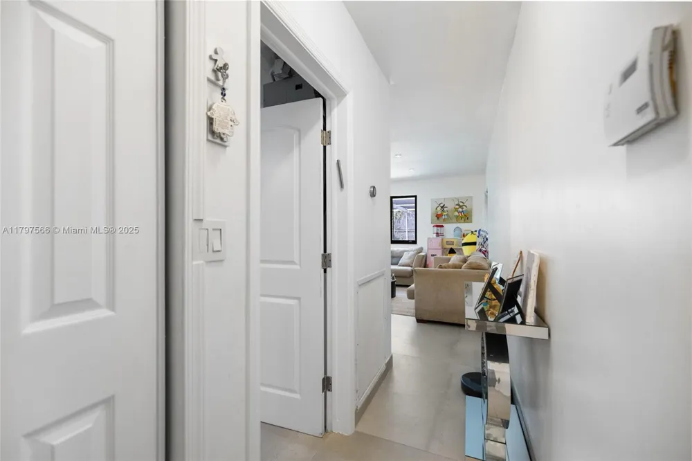 20375 NE 22nd Pl Miami, FL 33180