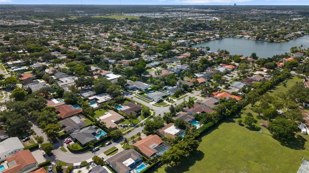 20375 NE 22nd Pl Miami, FL 33180