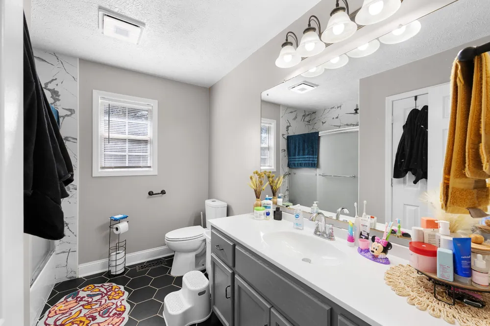 341 Melodie Cir Henderson, TN 38340