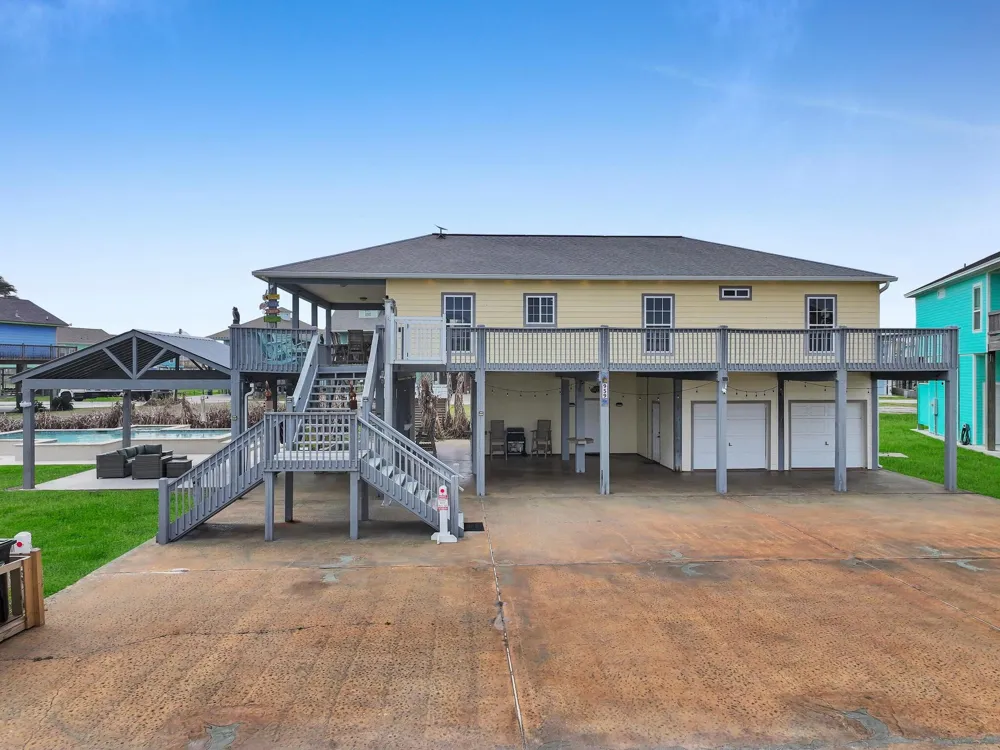 959 Tidelands Drive Port Bolivar, TX 77650