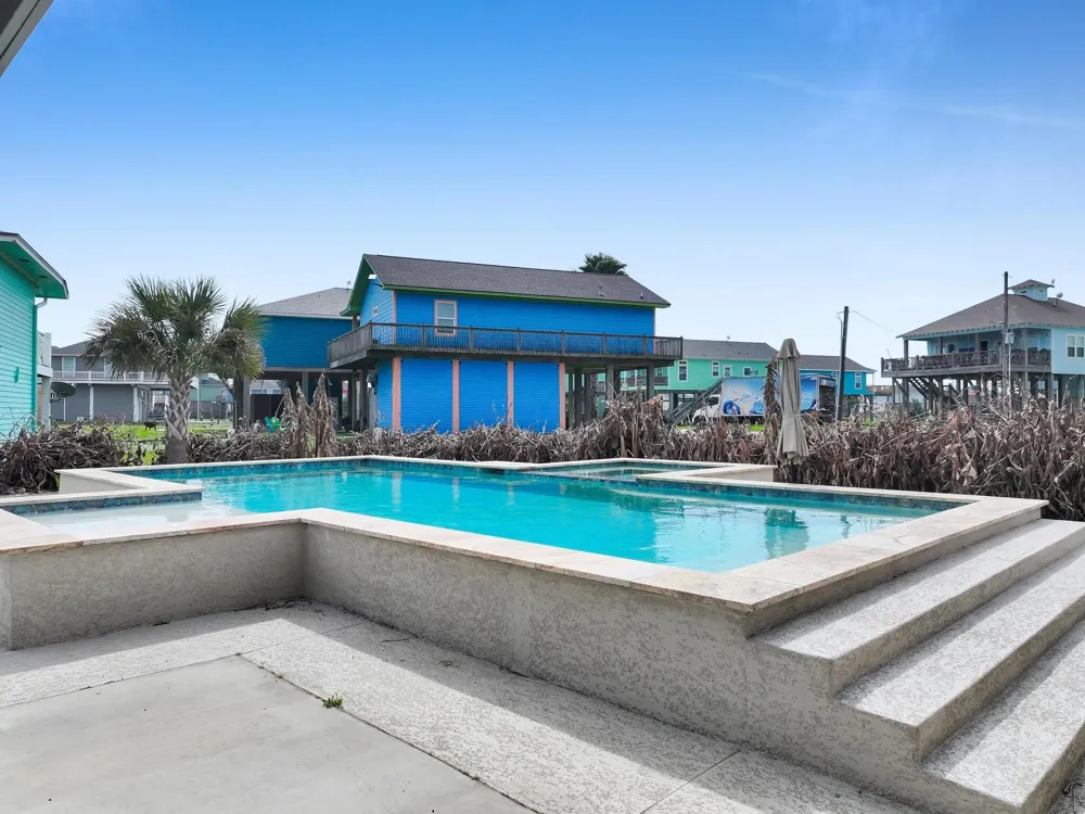 959 Tidelands Drive Port Bolivar, TX 77650