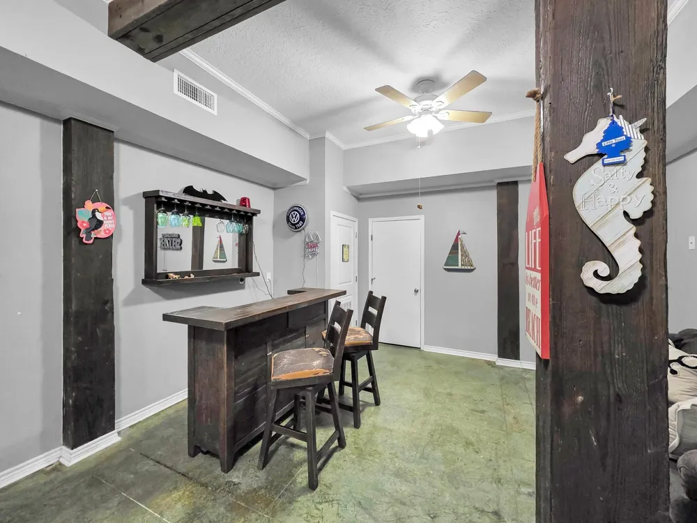 959 Tidelands Drive Port Bolivar, TX 77650