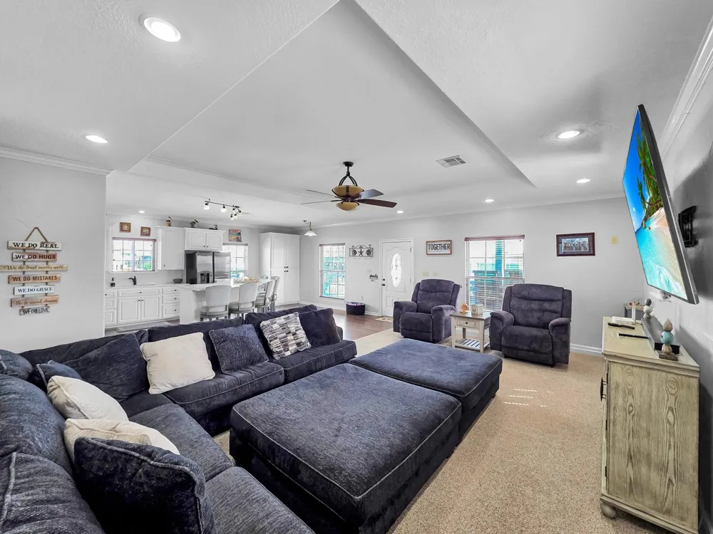 959 Tidelands Drive Port Bolivar, TX 77650