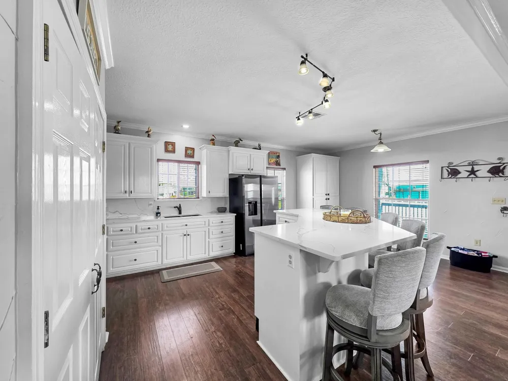959 Tidelands Drive Port Bolivar, TX 77650