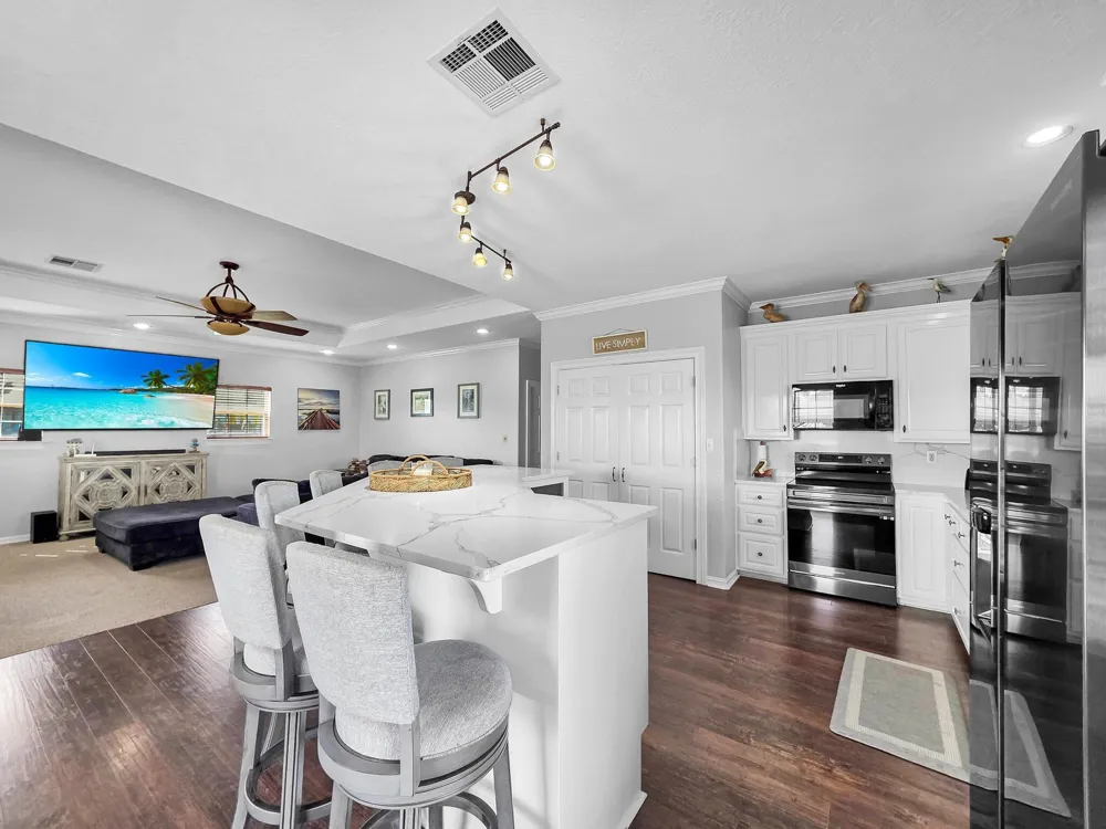 959 Tidelands Drive Port Bolivar, TX 77650