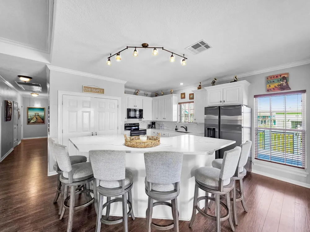 959 Tidelands Drive Port Bolivar, TX 77650