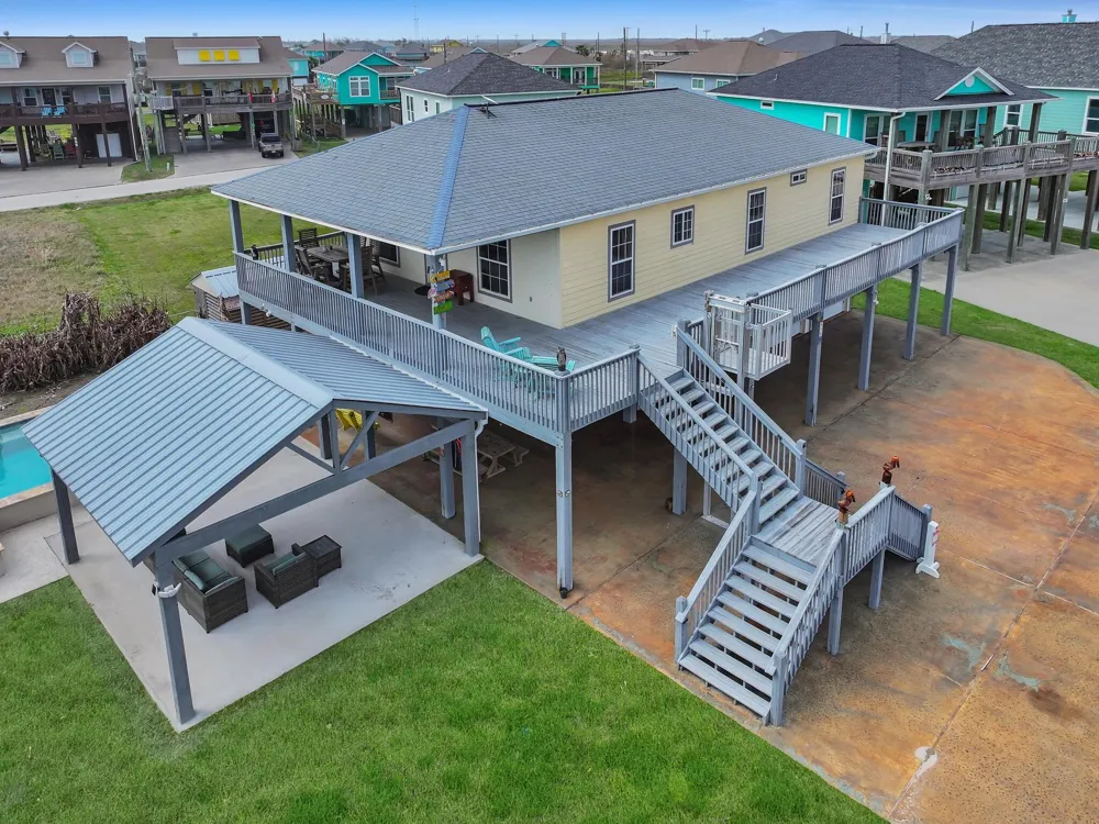 959 Tidelands Drive Port Bolivar, TX 77650