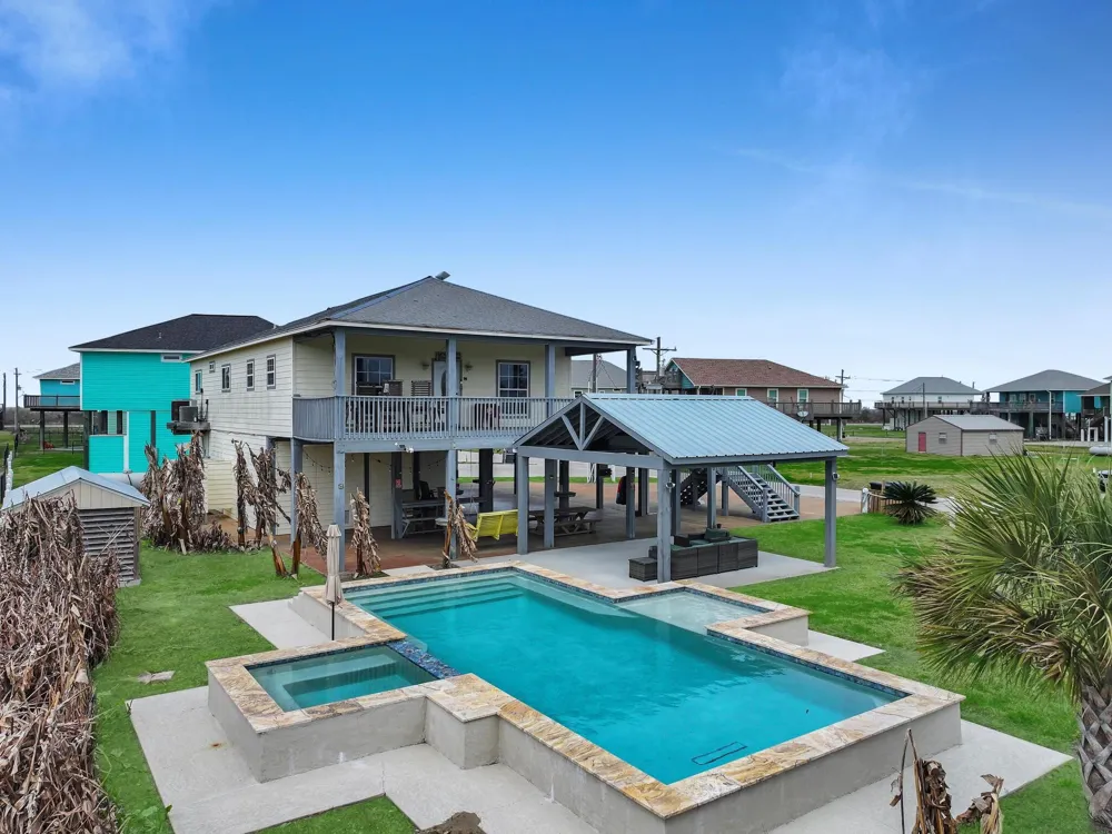 959 Tidelands Drive Port Bolivar, TX 77650