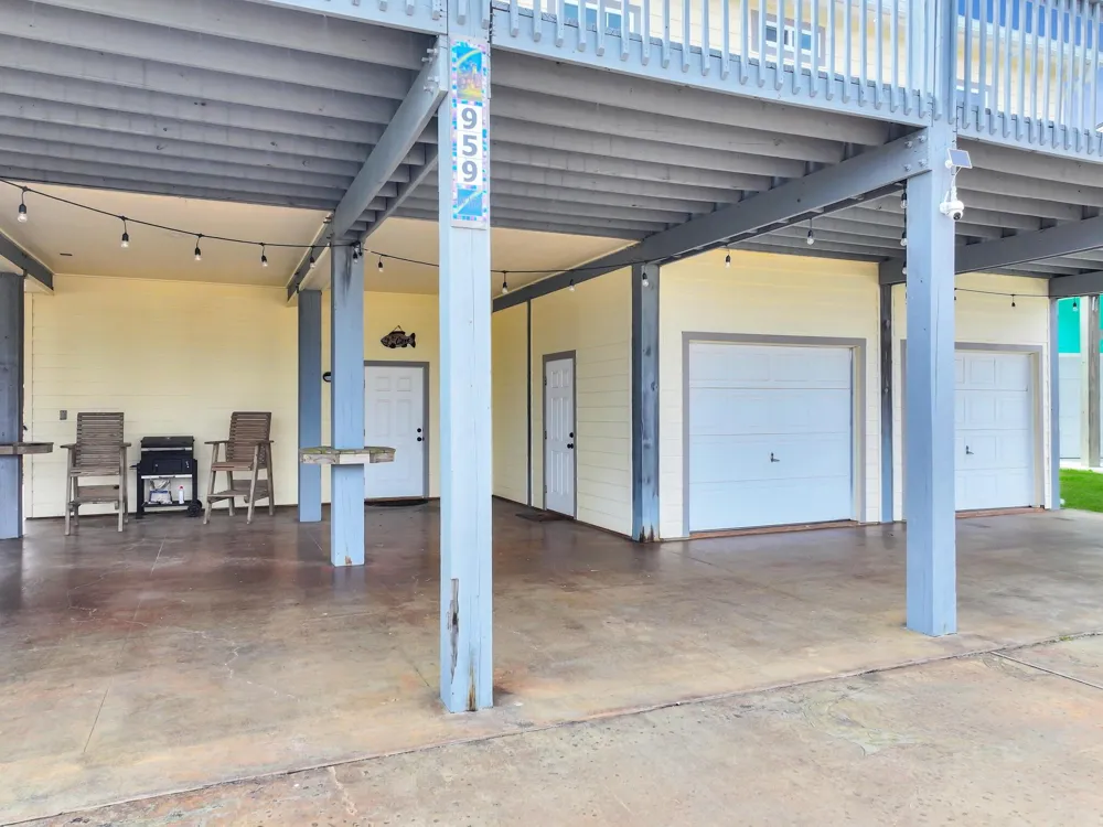 959 Tidelands Drive Port Bolivar, TX 77650