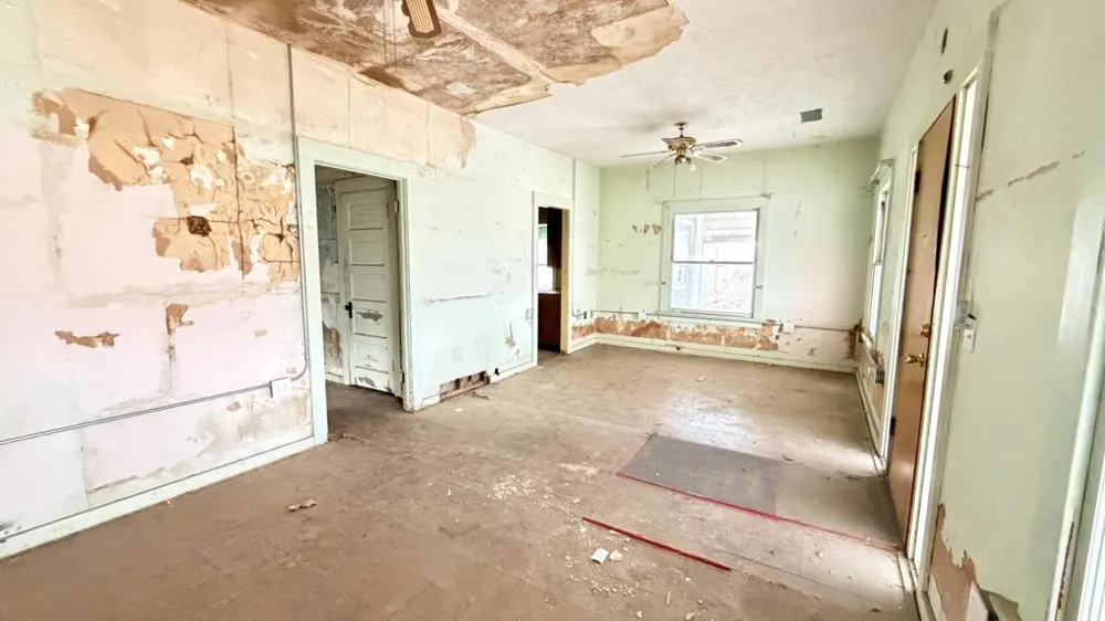 82962 Panamint Avenue Trona, CA 93562