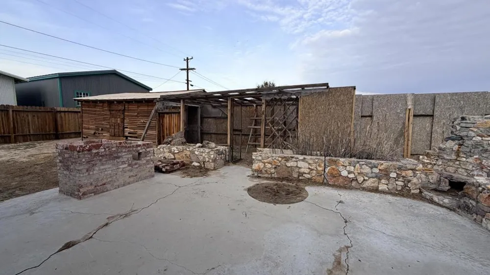 82962 Panamint Avenue Trona, CA 93562