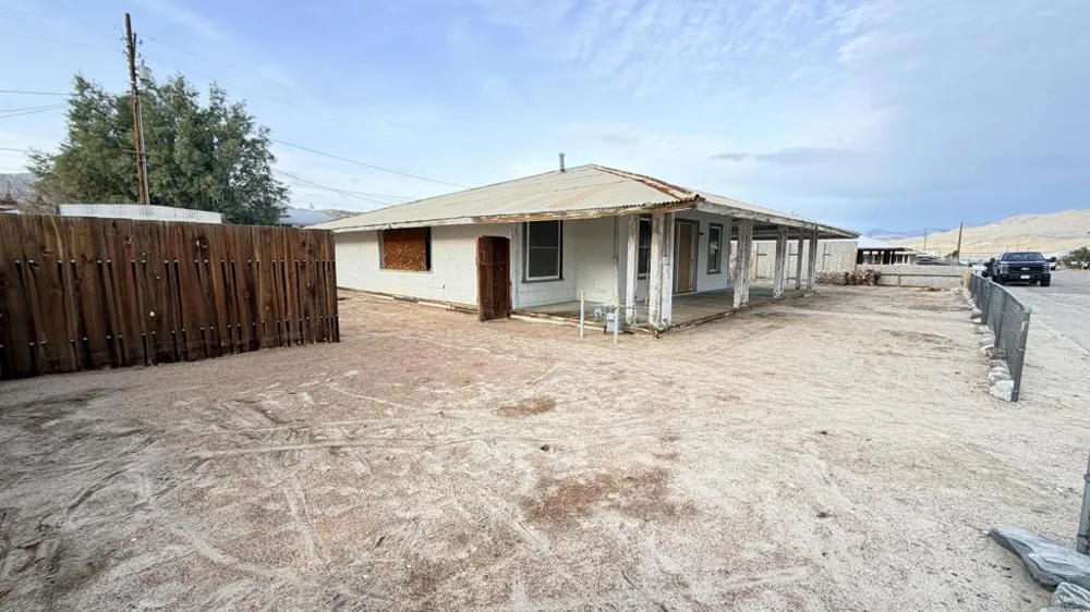 82962 Panamint Avenue Trona, CA 93562