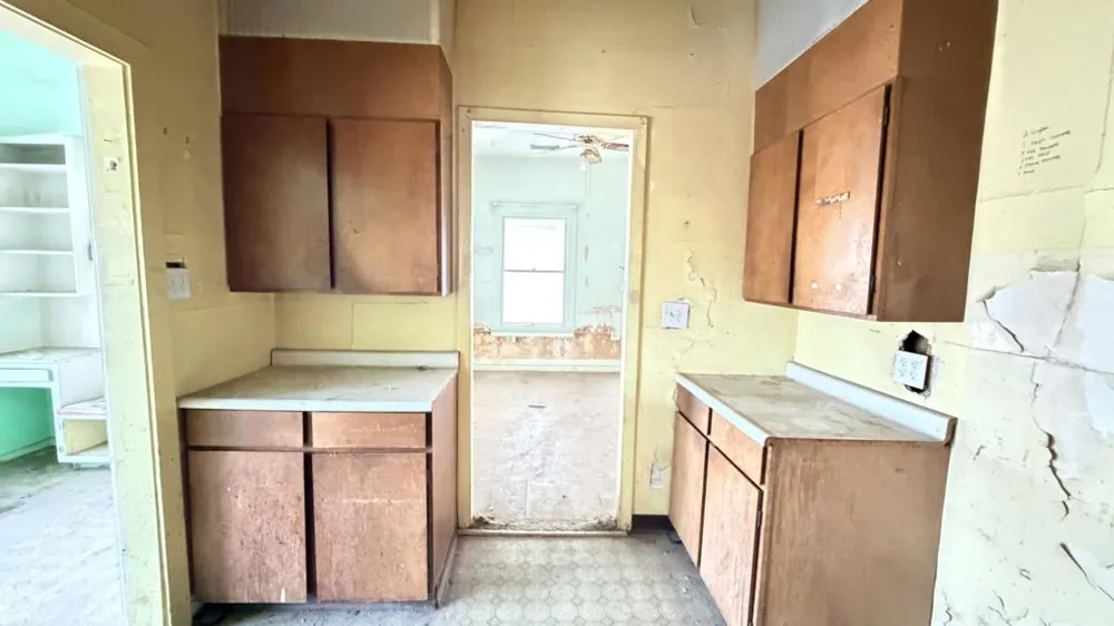 82962 Panamint Avenue Trona, CA 93562