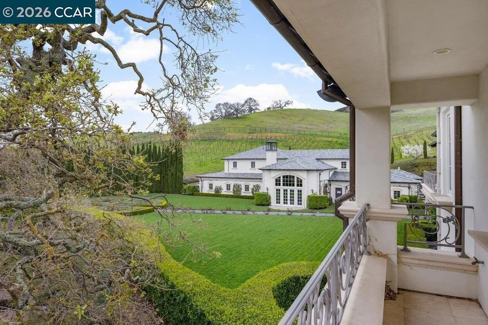 10 Serenity Ln Alamo, CA 94507