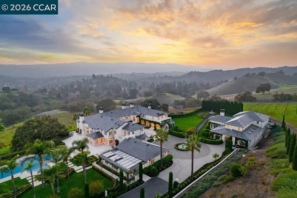 10 Serenity Ln Alamo, CA 94507