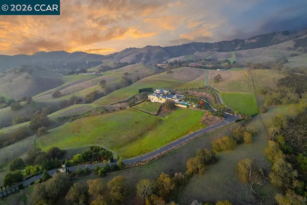 10 Serenity Ln Alamo, CA 94507