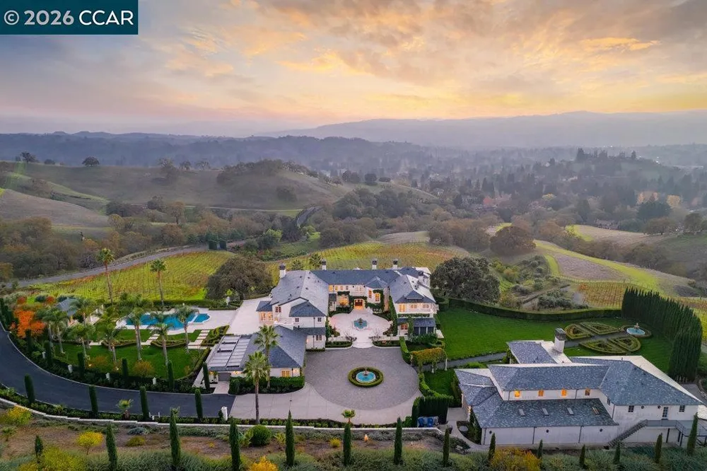 10 Serenity Ln Alamo, CA 94507